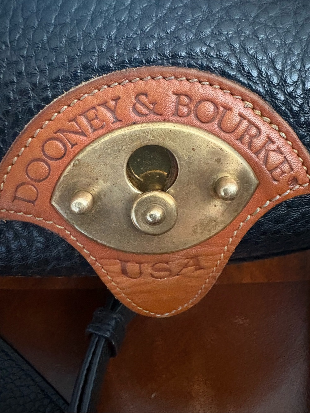 Rare Vintage Dooney & Bourke AWL Cavalry Trooper Bag with British Tan Trim - Picture 2 of 11